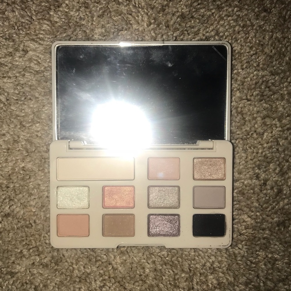 Too Faced White Chocolate Chip Palette